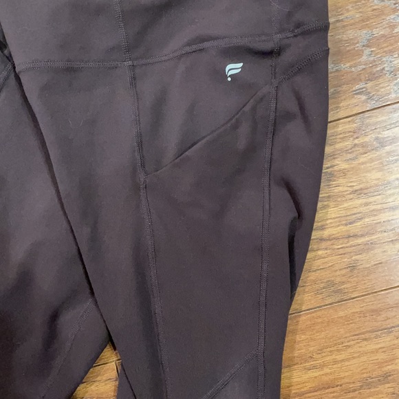 Fabletics Anywhere High-Waisted Pureluxe Plum Leggings Size Medium - Picture 8 of 14